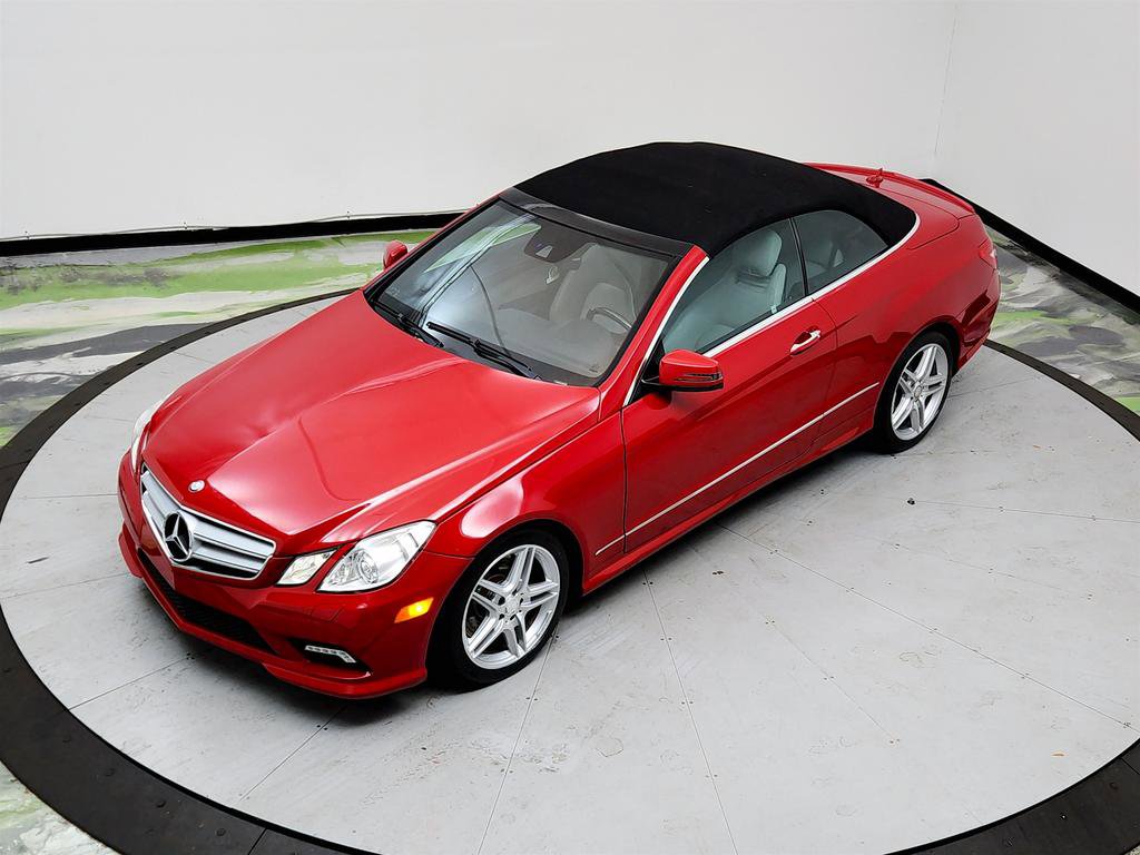 Used 2011 Mercedes-Benz E 550 Cabriolet image 30