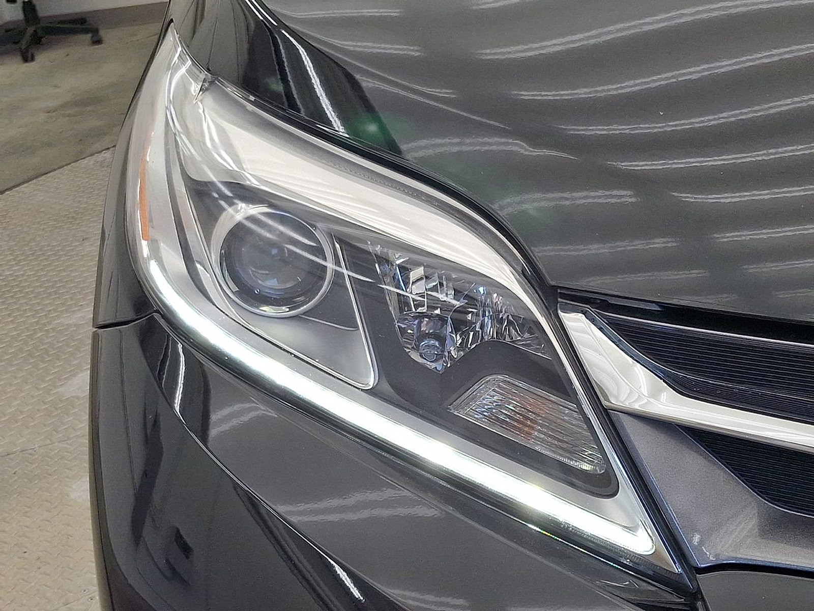 Certified 2019 Toyota Sienna Limited Premium w/ Protection Package AWD/4WD image 32