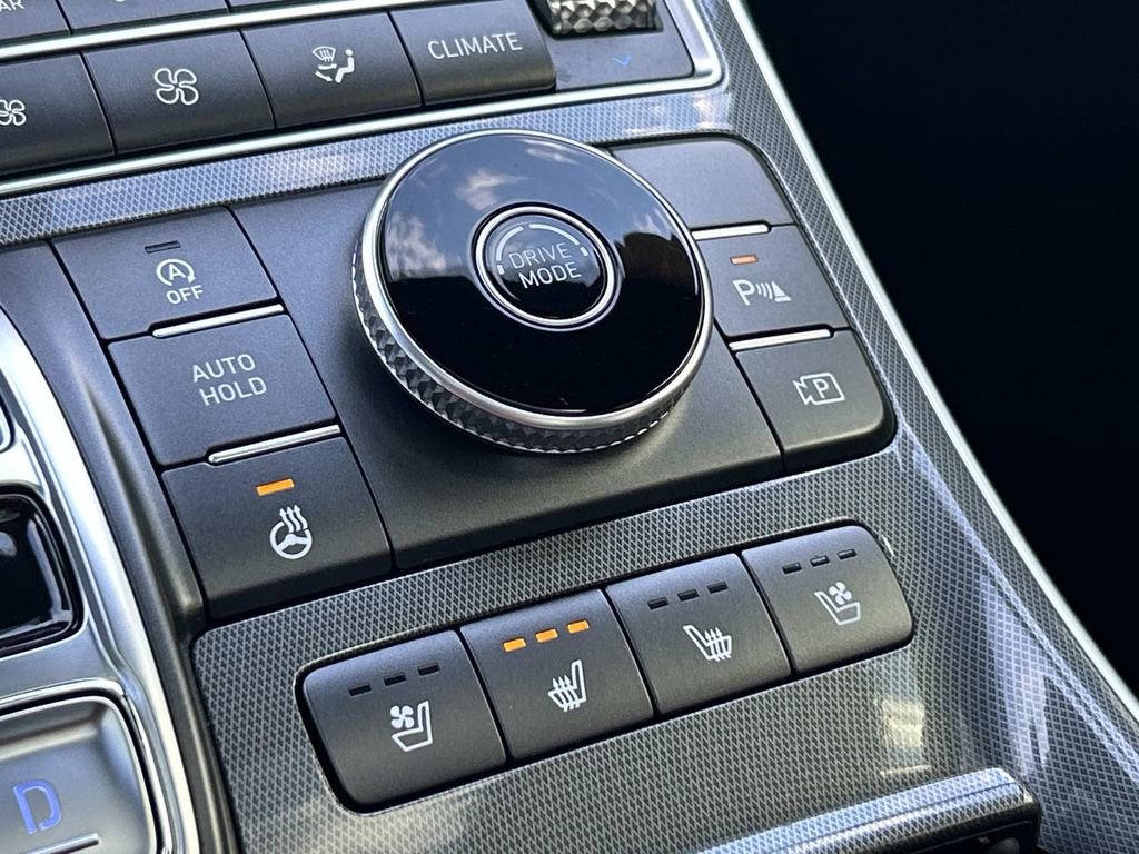 Used 2023 Hyundai Santa Fe Calligraphy image 34