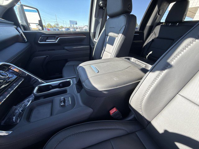 New 2026 GMC Sierra 3500 Denali w/ Denali Reserve Package image 20