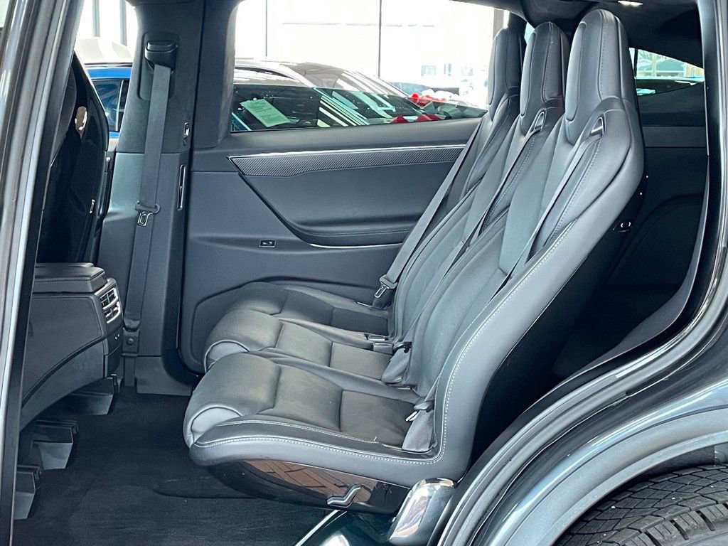 Used 2016 Tesla Model X Performance image 16