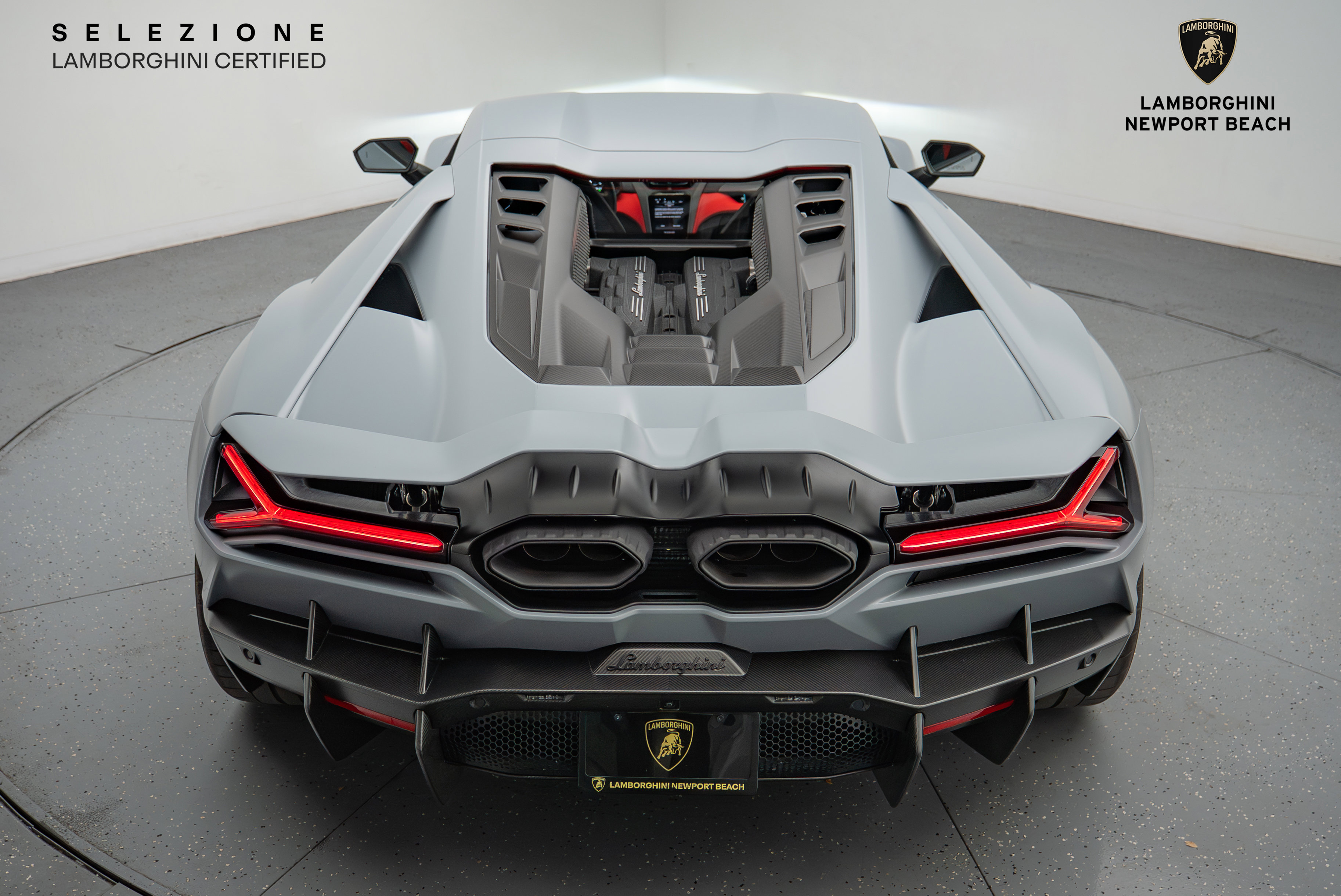 Used 2024 Lamborghini Revuelto image 20