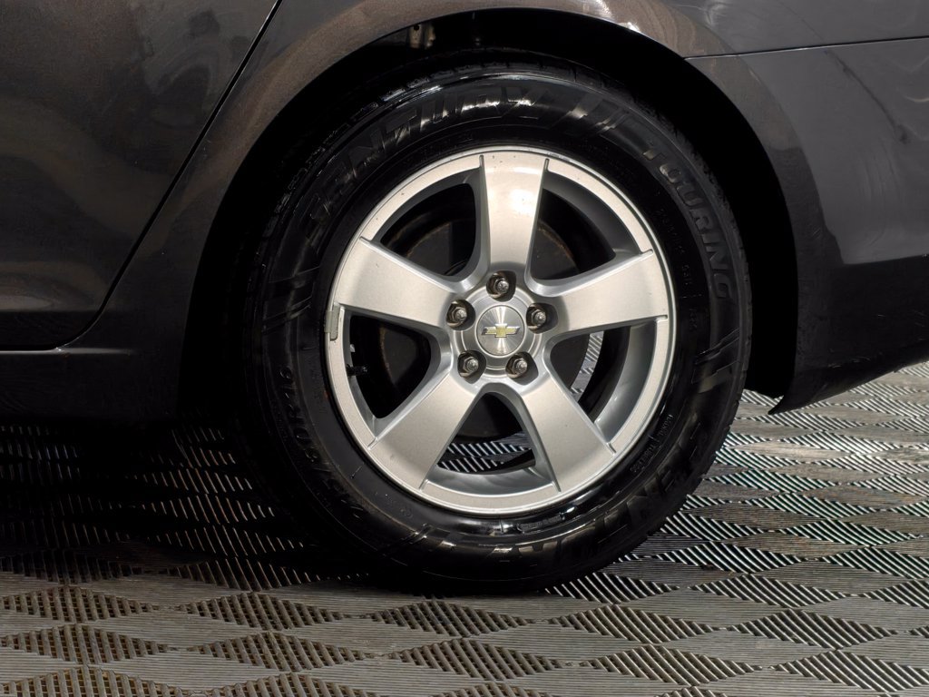 Used 2015 Chevrolet Cruze LT FWD image 36