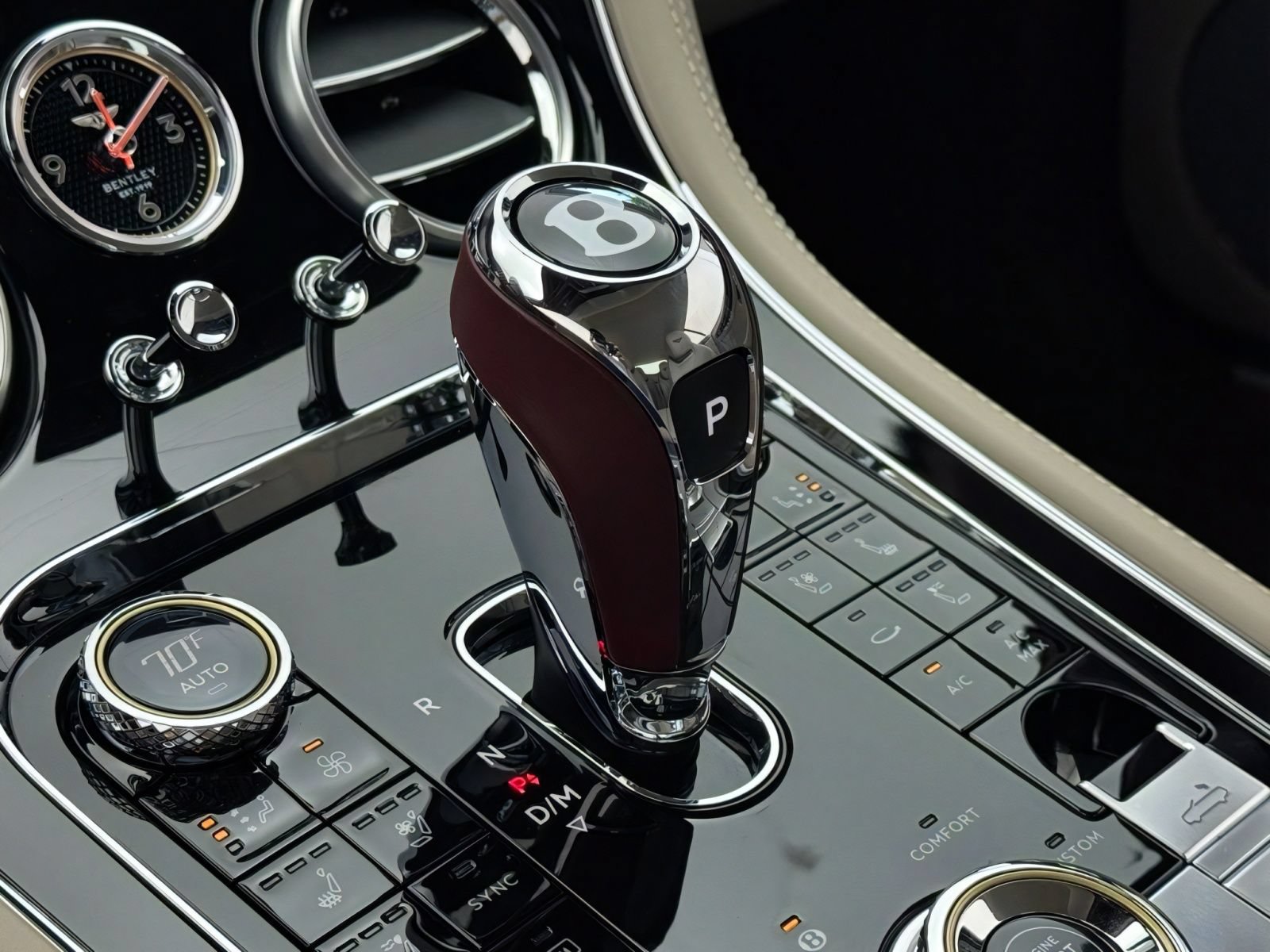 Used 2024 Bentley Continental GT AWD/4WD image 29