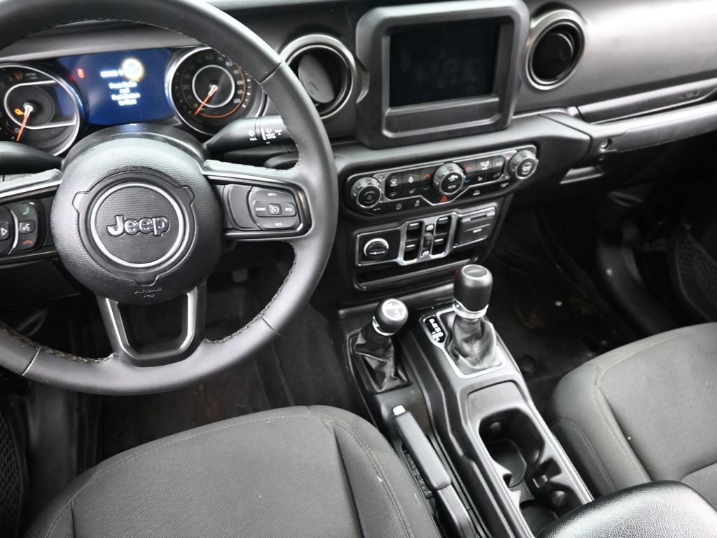 Used 2023 Jeep Gladiator Willys image 11
