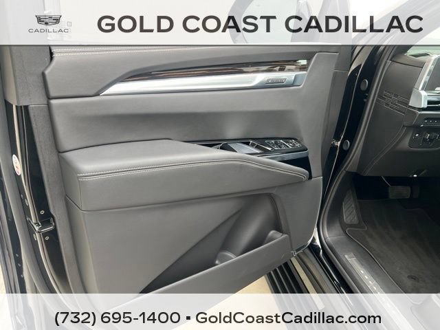 Certified 2025 Cadillac Escalade ESV Premium Luxury w/ Touring Package AWD/4WD image 20