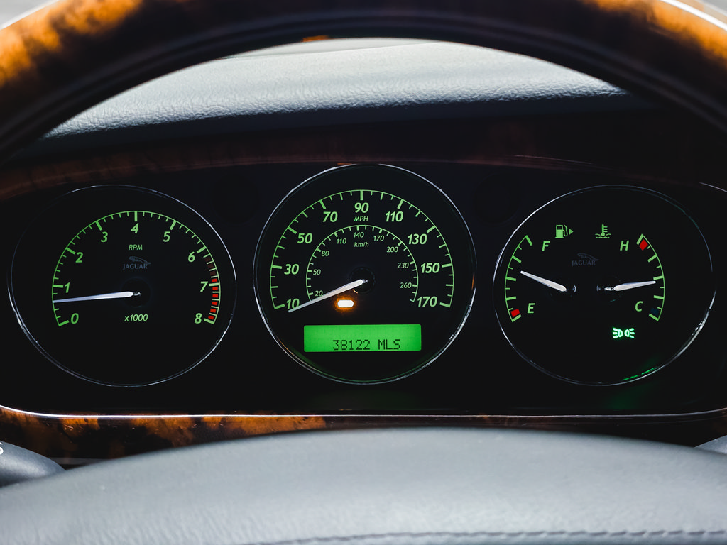 Used 2004 Jaguar XJ8 RWD image 24