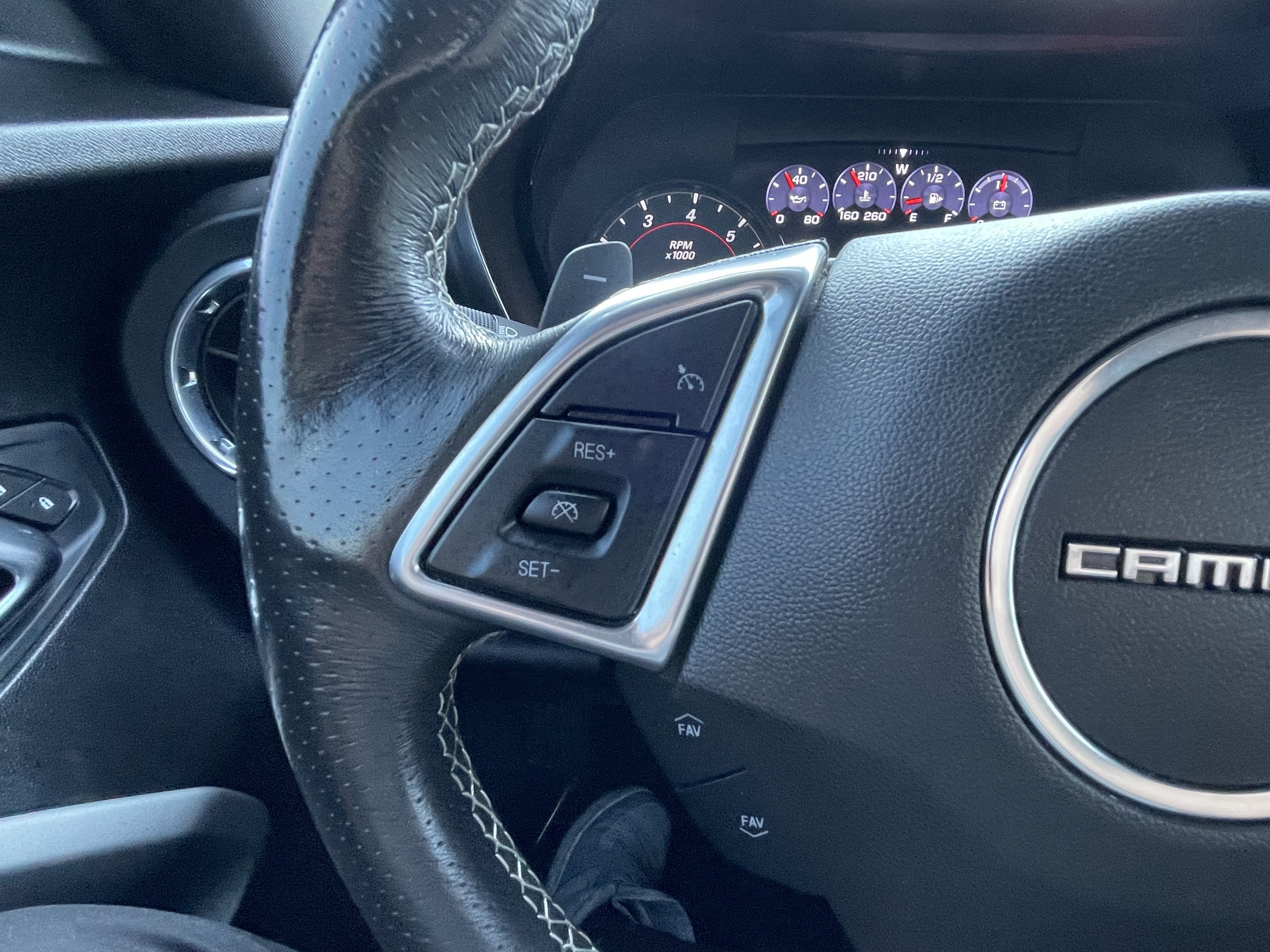 Certified 2019 Chevrolet Camaro SS w/ Black Appearance Package RWD image 21