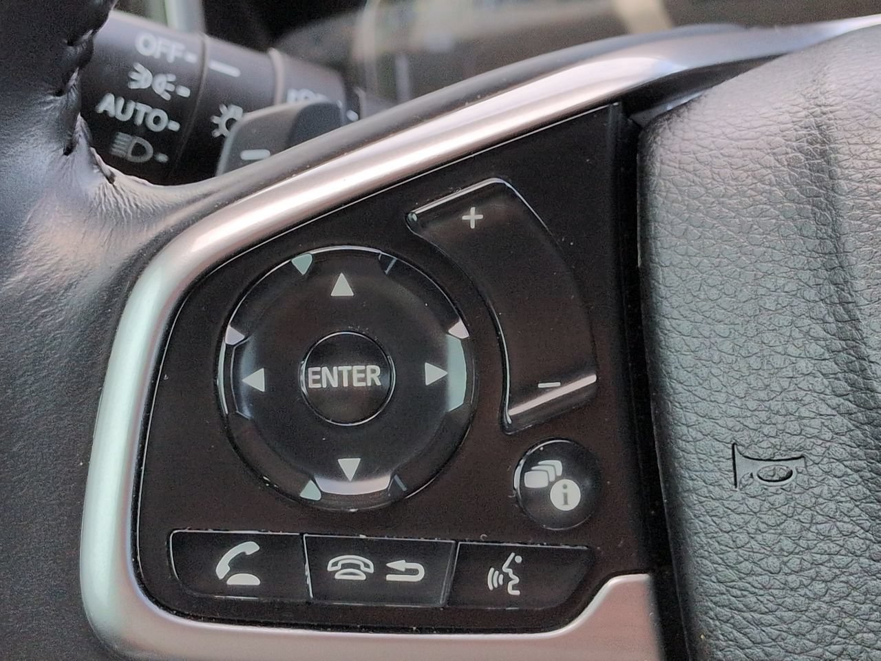Used 2021 Honda CR-V Touring image 24