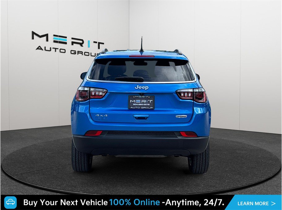 Used 2024 Jeep Compass Latitude AWD/4WD image 8