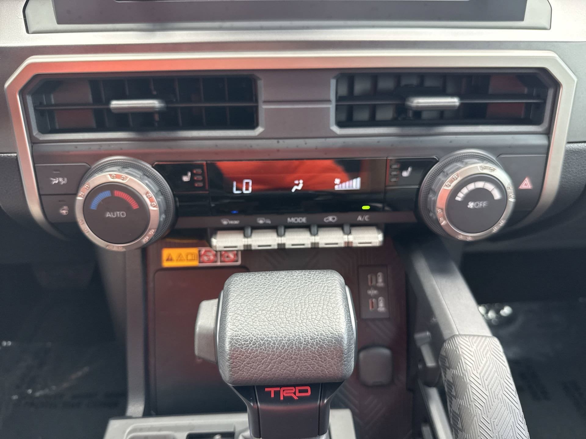 Certified 2025 Toyota 4Runner TRD Off-Road AWD/4WD image 16