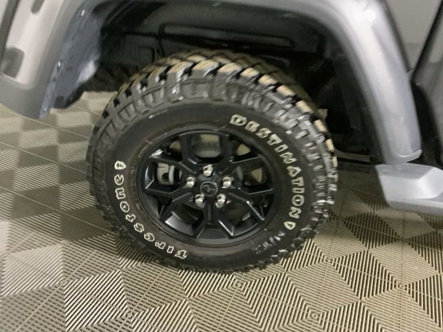 Used 2025 Jeep Gladiator Sport image 41