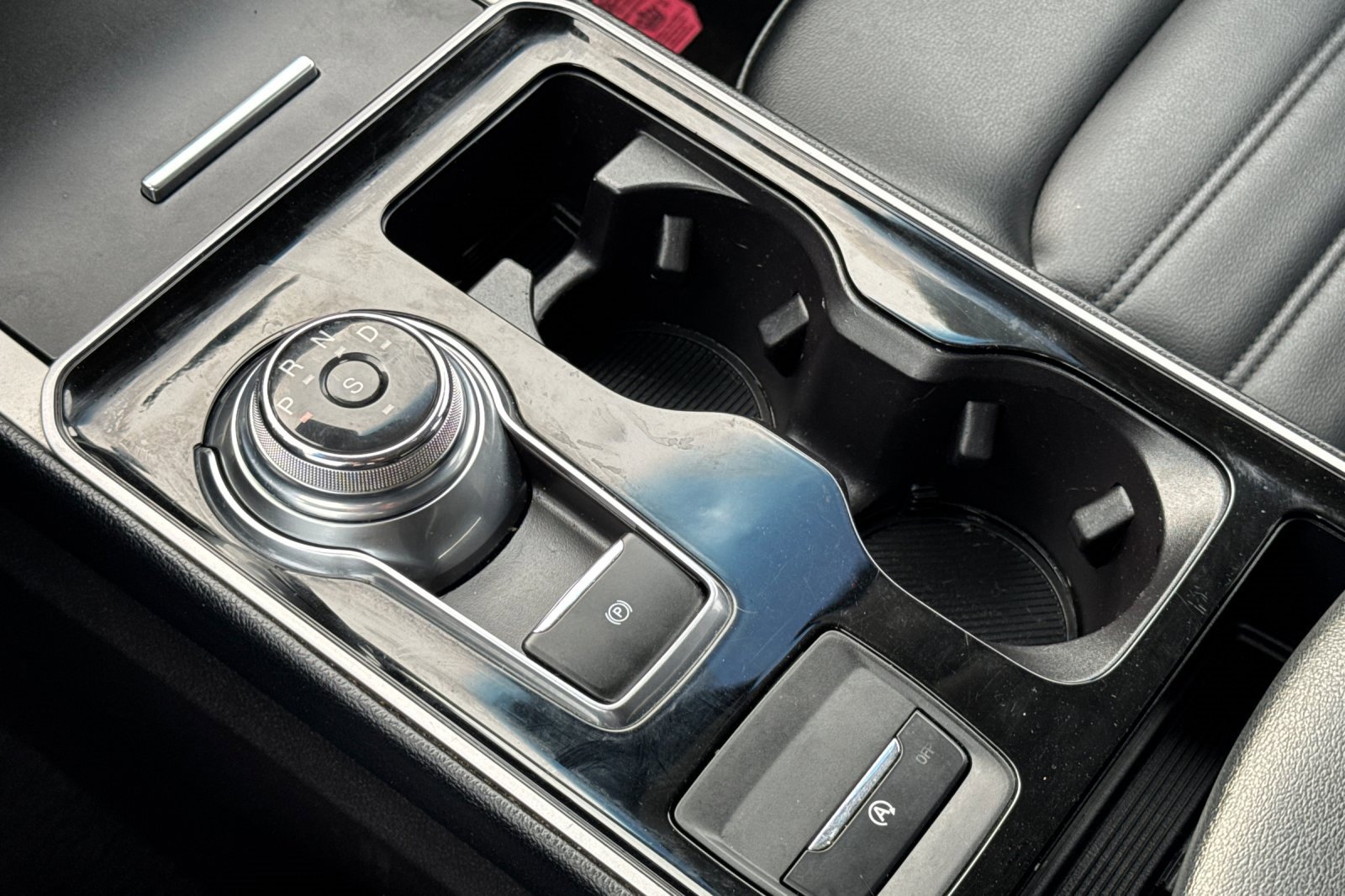 Used 2019 Ford Edge SEL w/ Equipment Group 201A image 22