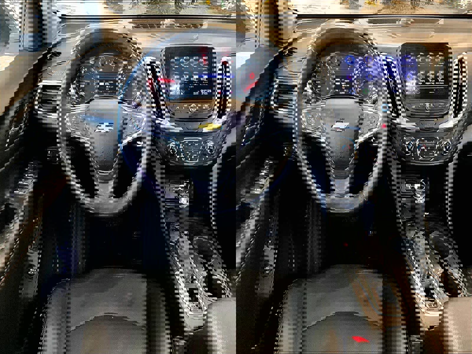 Used 2019 Chevrolet Equinox Premier image 18