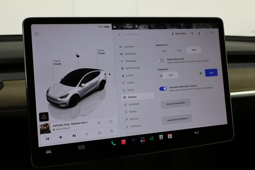 Used 2023 Tesla Model Y Long Range AWD/4WD image 35