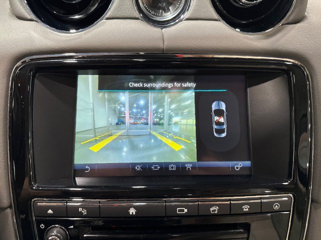Used 2016 Jaguar XJ R-Sport RWD image 83
