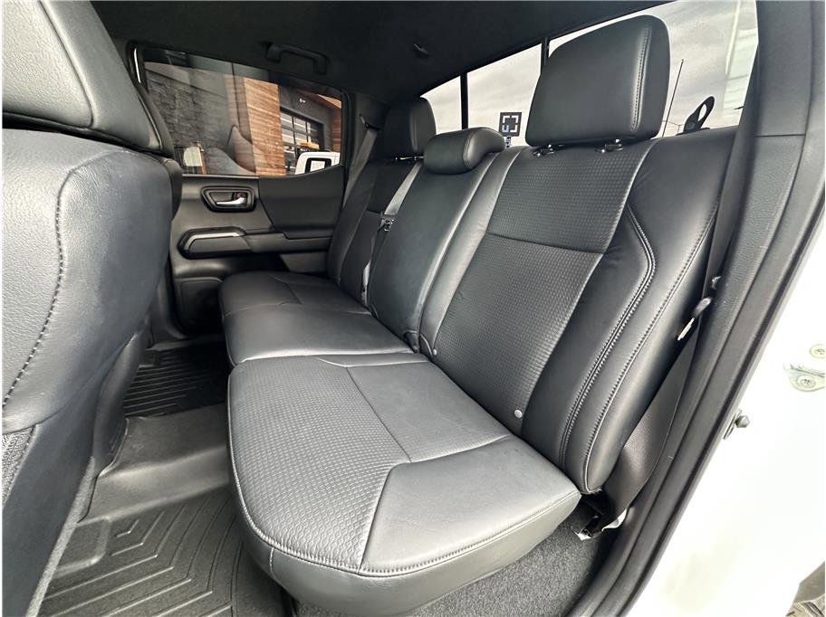 Used 2023 Toyota Tacoma TRD Off-Road w/ TRD Premium Off Road Package image 16