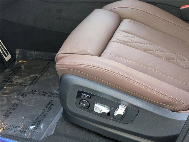 New 2026 BMW X7 M60i image 4