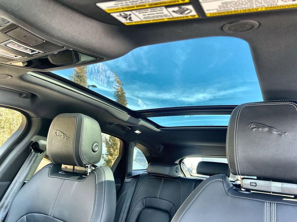 Used 2025 Jaguar F-PACE R-Dynamic S AWD/4WD image 19