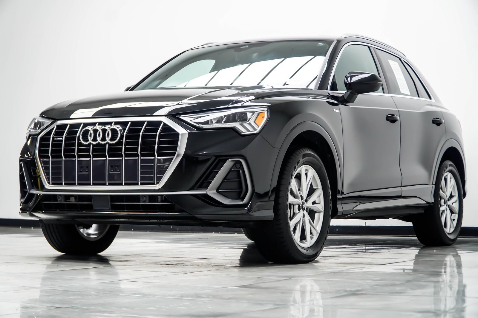 Used 2025 Audi Q3 2.0T Premium AWD/4WD image 10
