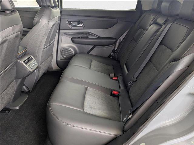 New 2025 Nissan Ariya AWD image 13