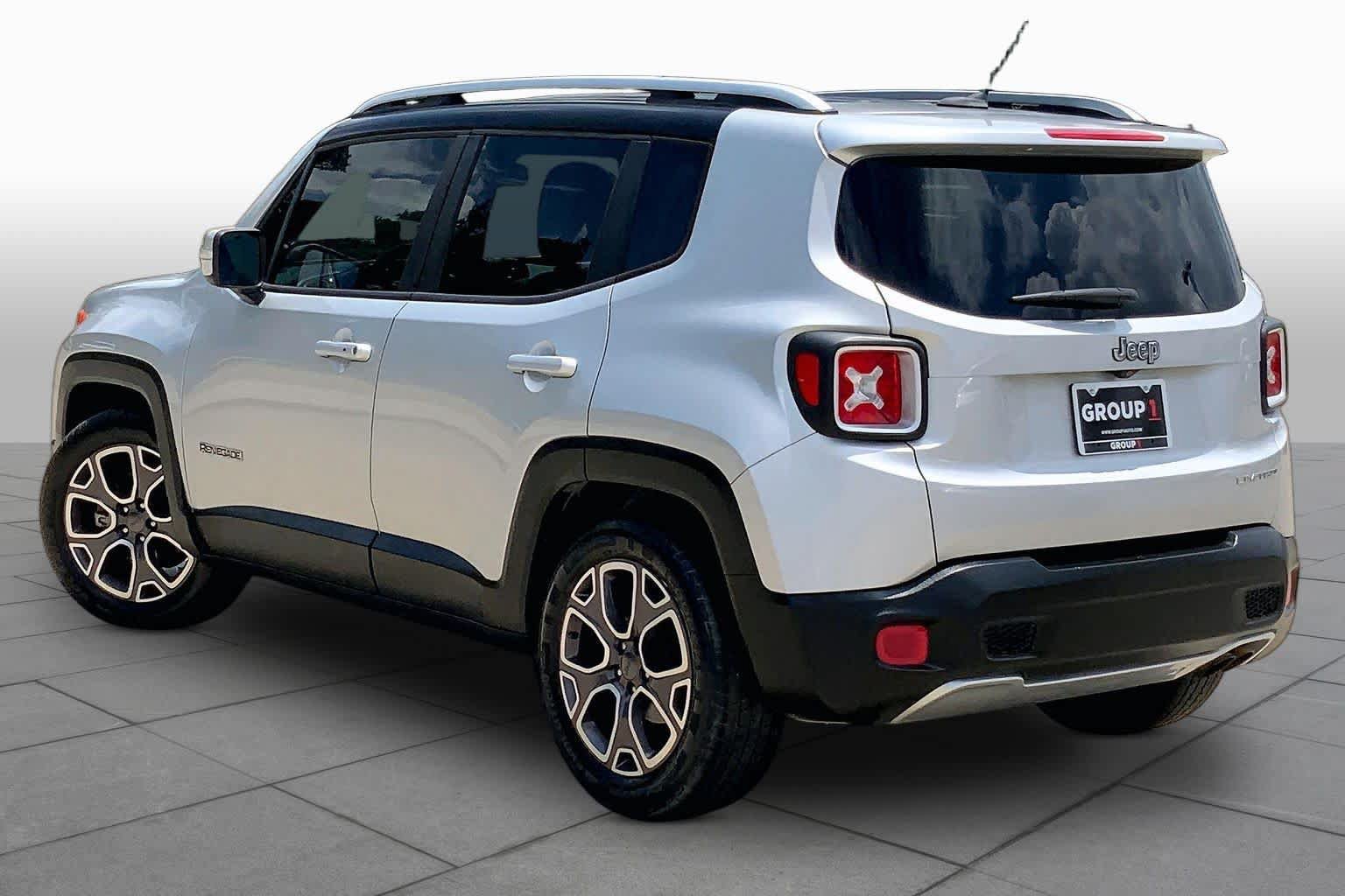 Used 2016 Jeep Renegade Limited FWD image 12