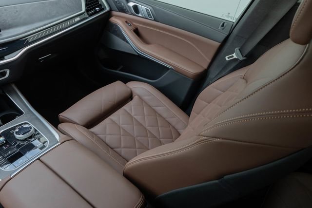 Used 2025 BMW X5 M60i image 27