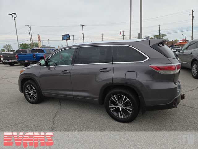 Used 2016 Toyota Highlander XLE AWD/4WD image 28