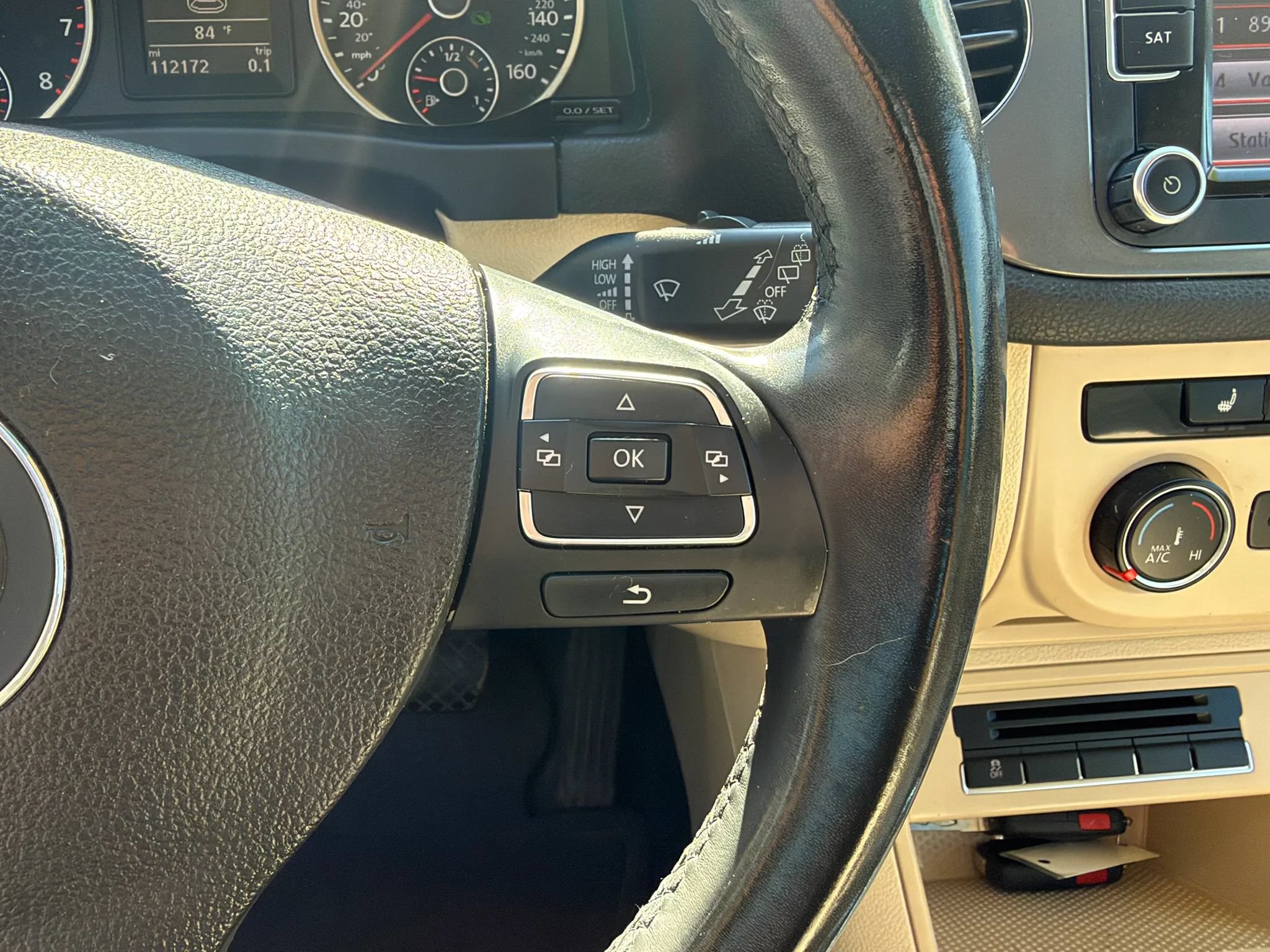 Used 2015 Volkswagen Tiguan SE FWD image 18
