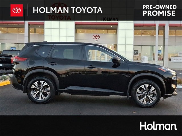 Used 2023 Nissan Rogue SV image 1