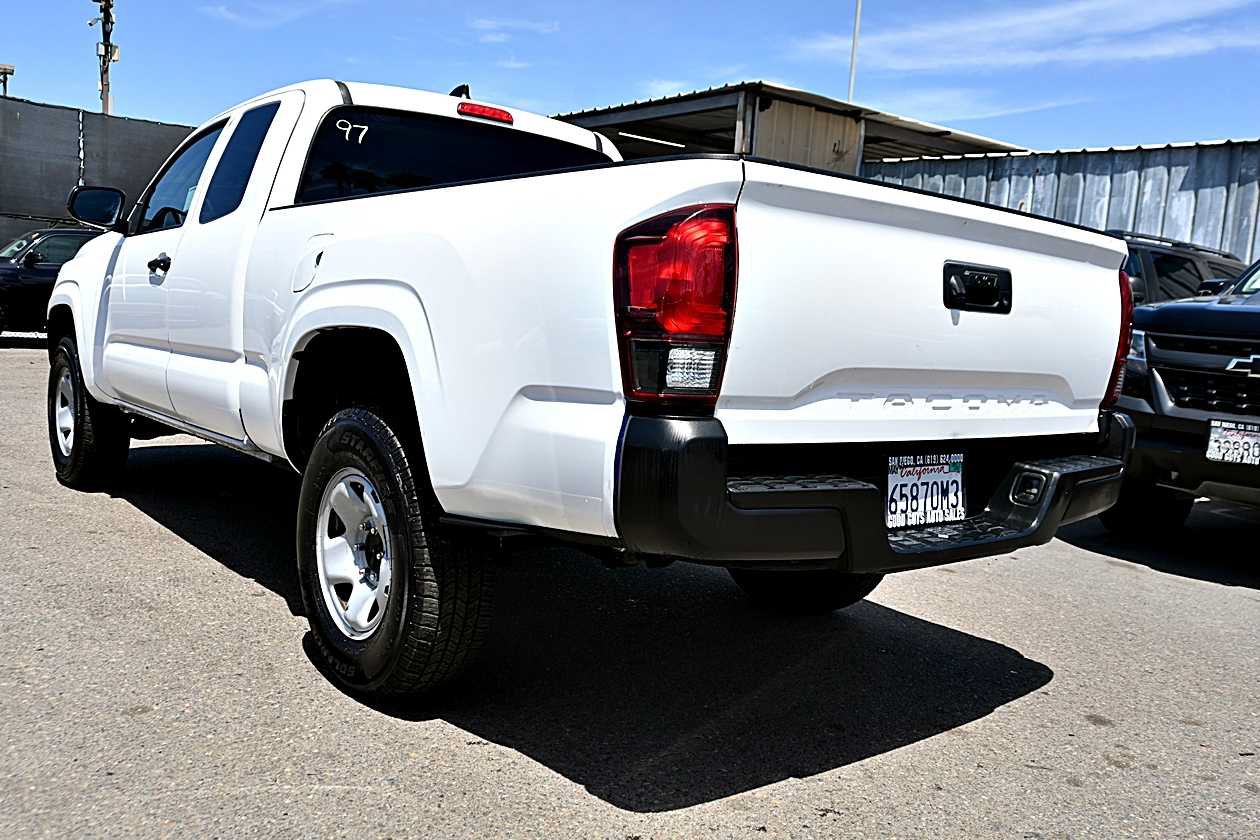 Used 2022 Toyota Tacoma SR RWD image 5
