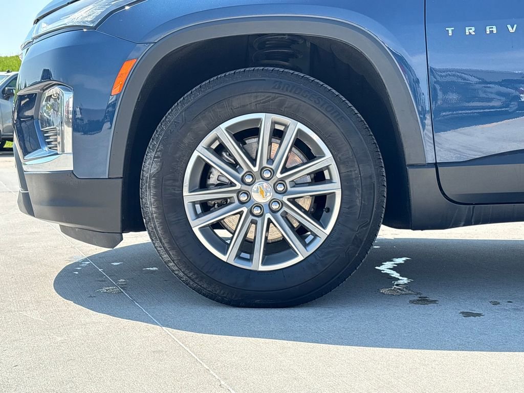 Used 2023 Chevrolet Traverse LT FWD image 20