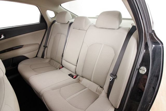 Used 2018 Kia Optima LX FWD image 16