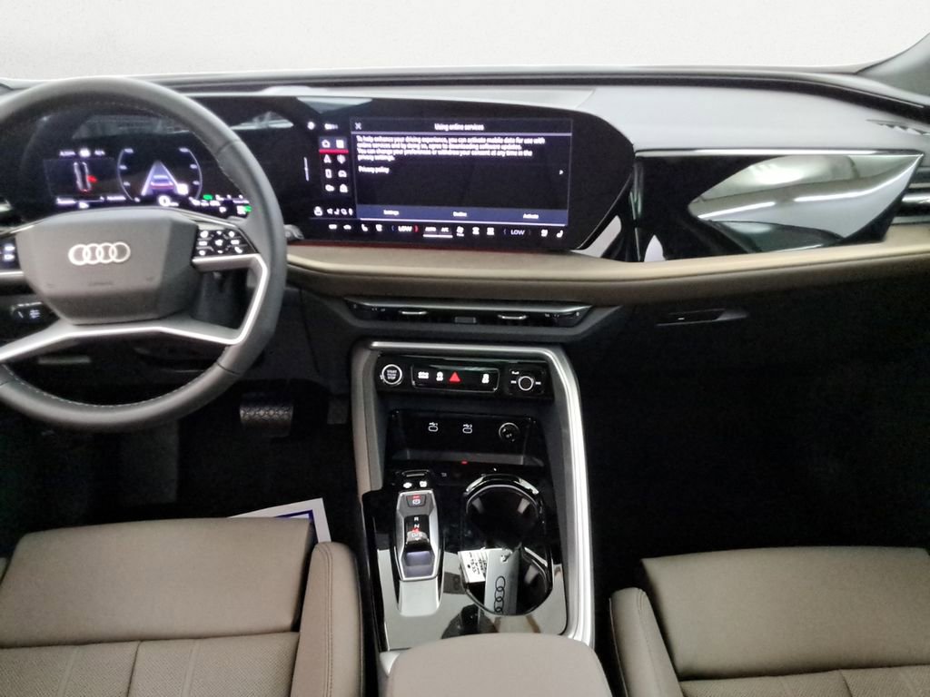 Used 2025 Audi Q5 Premium Plus w/ Premium Plus image 13