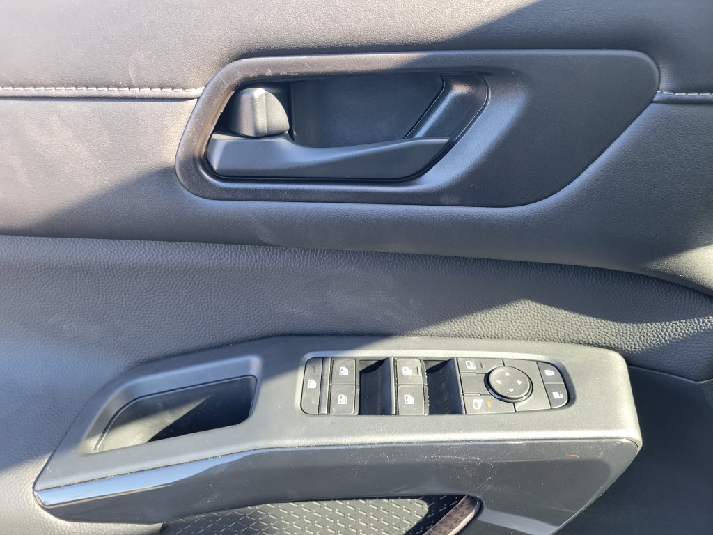 New 2026 Nissan Pathfinder SV AWD/4WD image 12