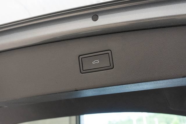 Used 2024 Volkswagen Tiguan SE FWD image 13