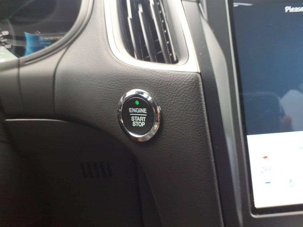 Used 2024 Ford Edge SEL w/ Convenience Package AWD/4WD image 21