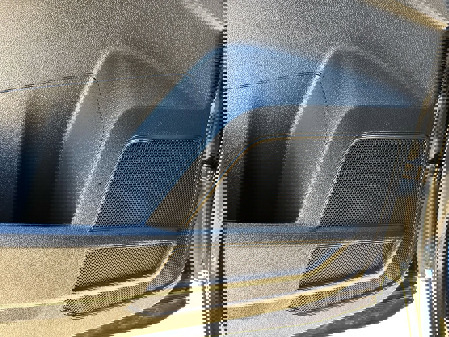 Used 2018 Volkswagen Atlas Launch Edition image 13