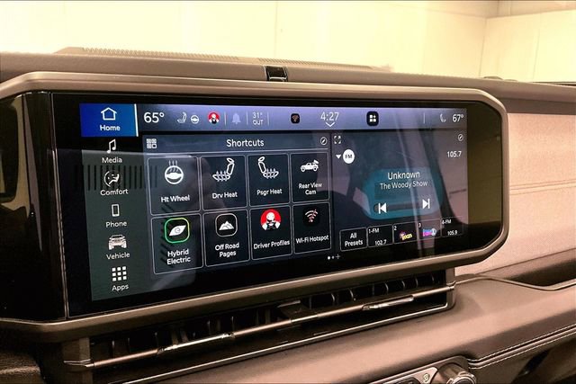 Used 2025 Jeep Wrangler Unlimited Sahara w/ Safety Group image 40