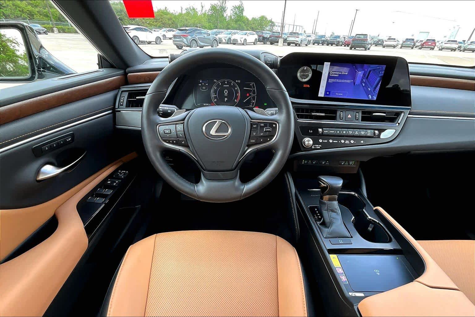 Used 2025 Lexus ES 350 w/ Premium Package image 6