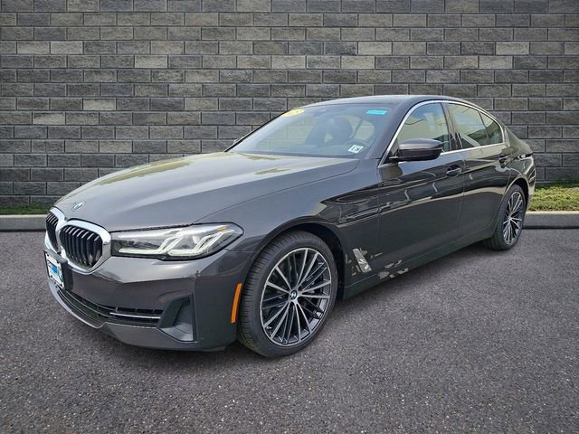 Used 2023 BMW 540i xDrive w/ Premium Package AWD/4WD image 3