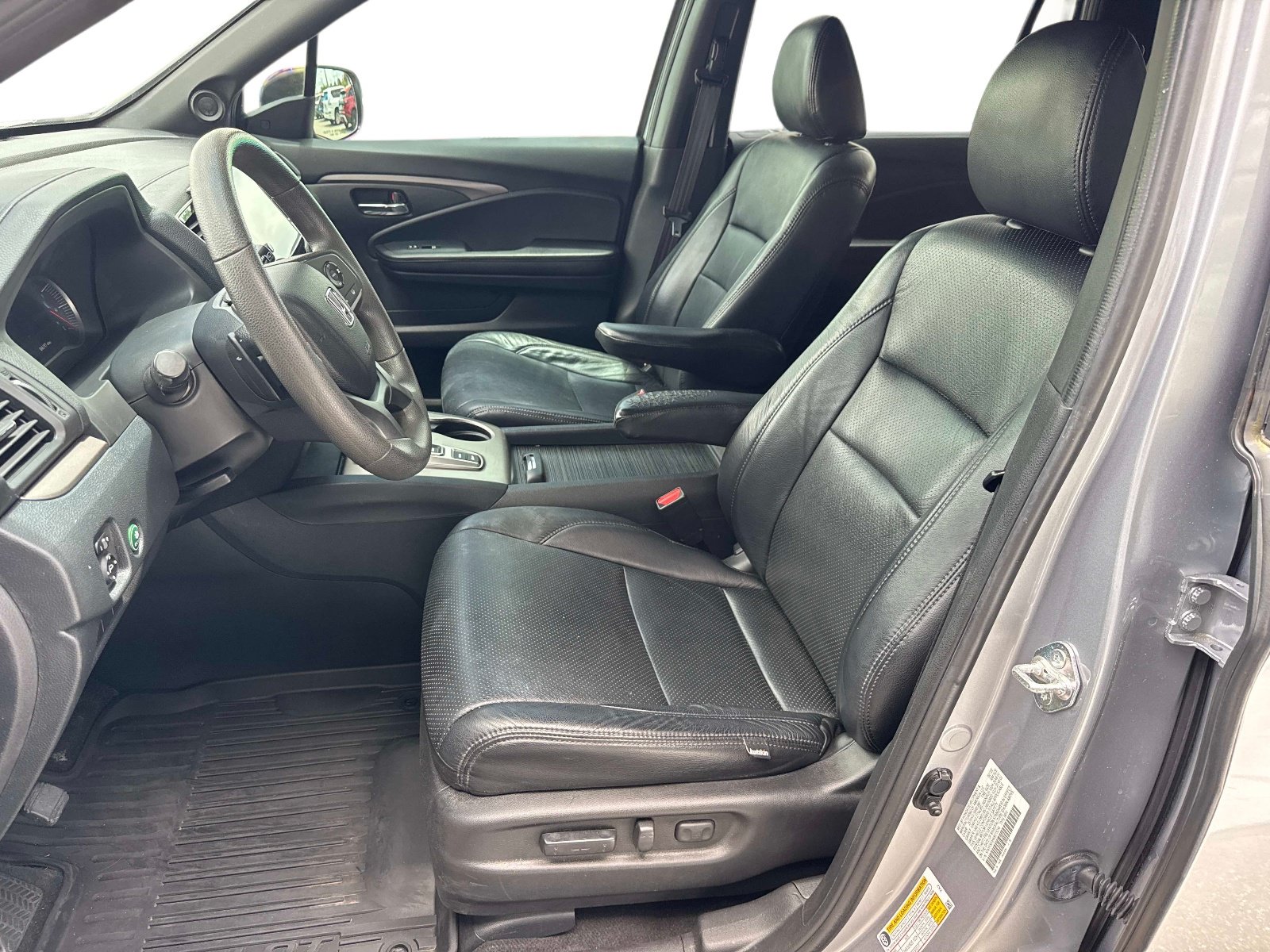 Used 2022 Honda Pilot Sport image 21
