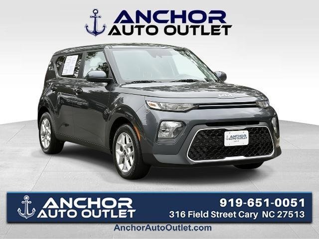 Used 2022 Kia Soul LX w/ Technology Package image 1