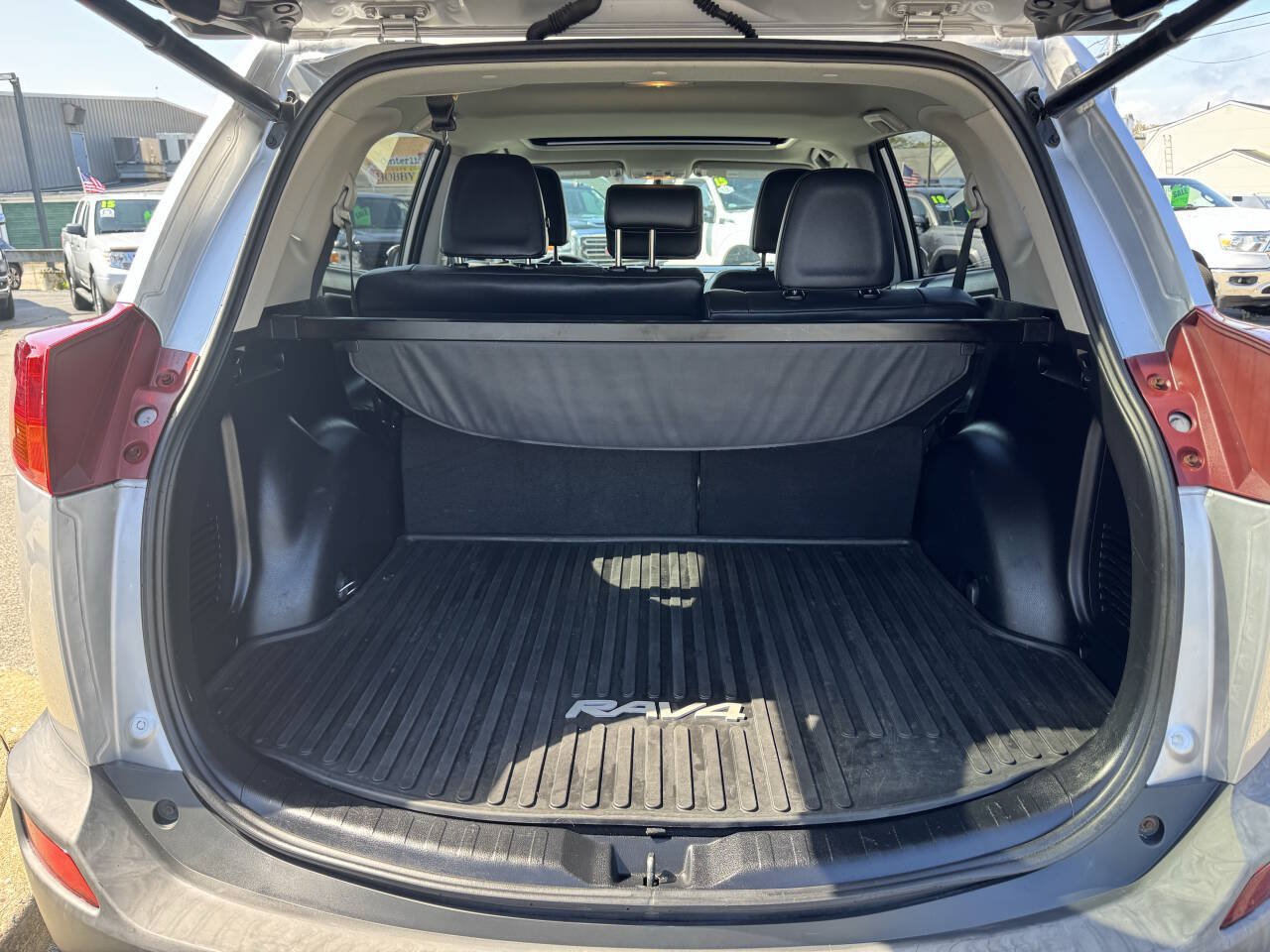Used 2013 Toyota RAV4 Limited AWD/4WD image 30