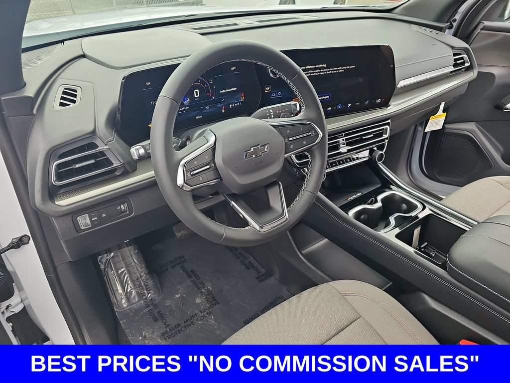 New 2026 Chevrolet Traverse LT w/ Midnight/Sport Edition FWD image 17