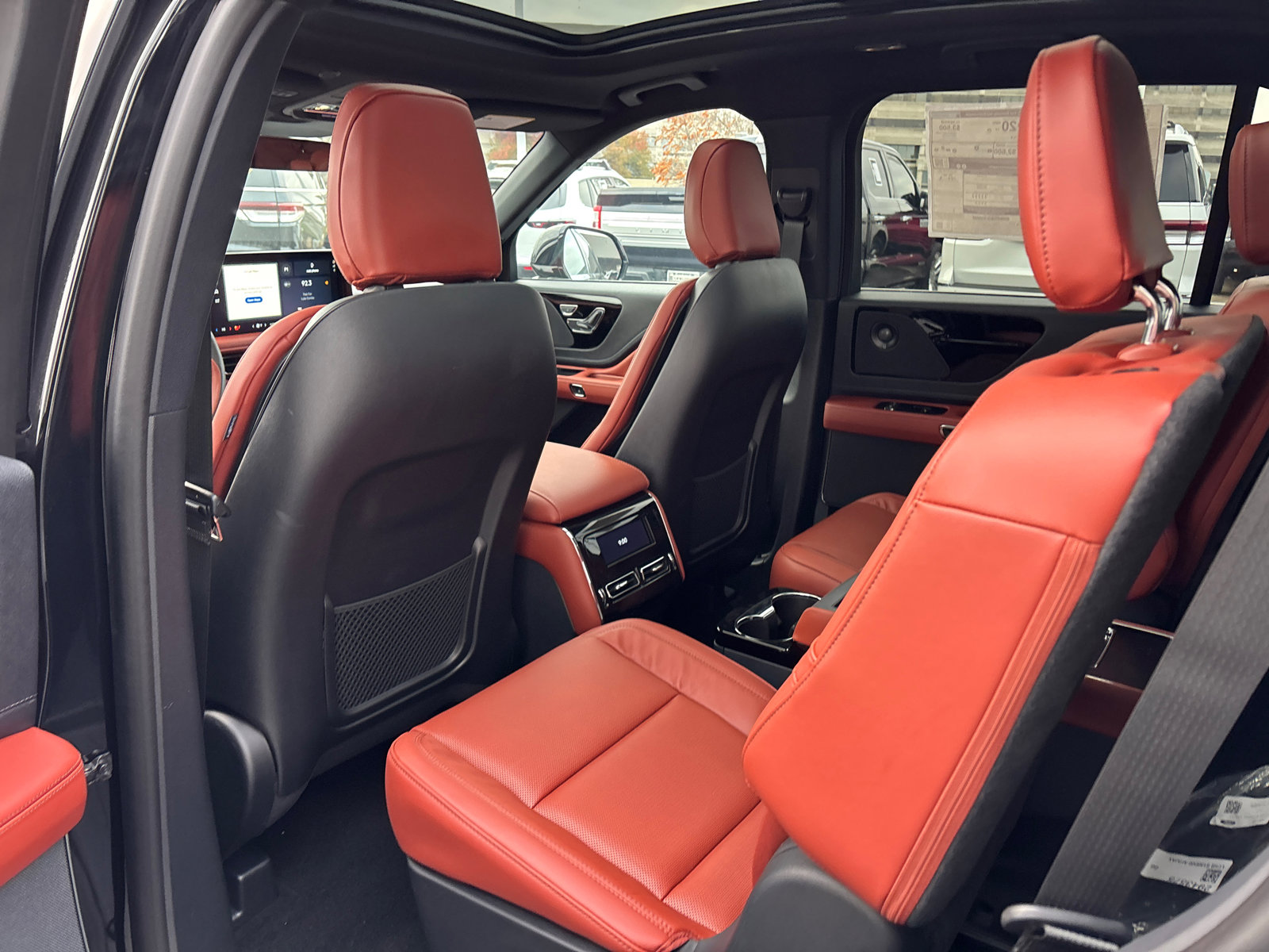 New 2025 Lincoln Aviator Reserve w/ Illumination Package image 29