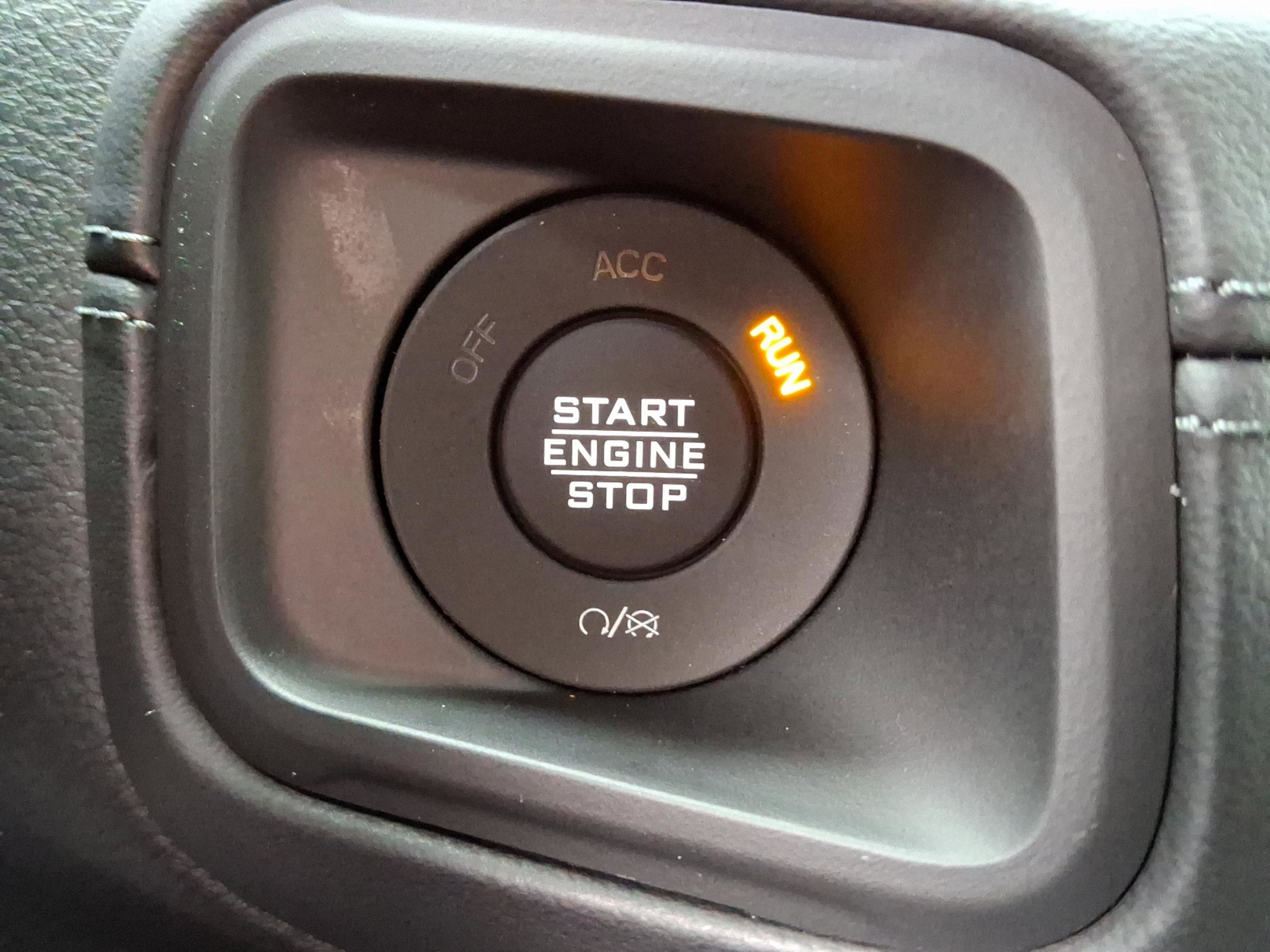 New 2025 Jeep Wrangler Sahara w/ Technology Group image 13