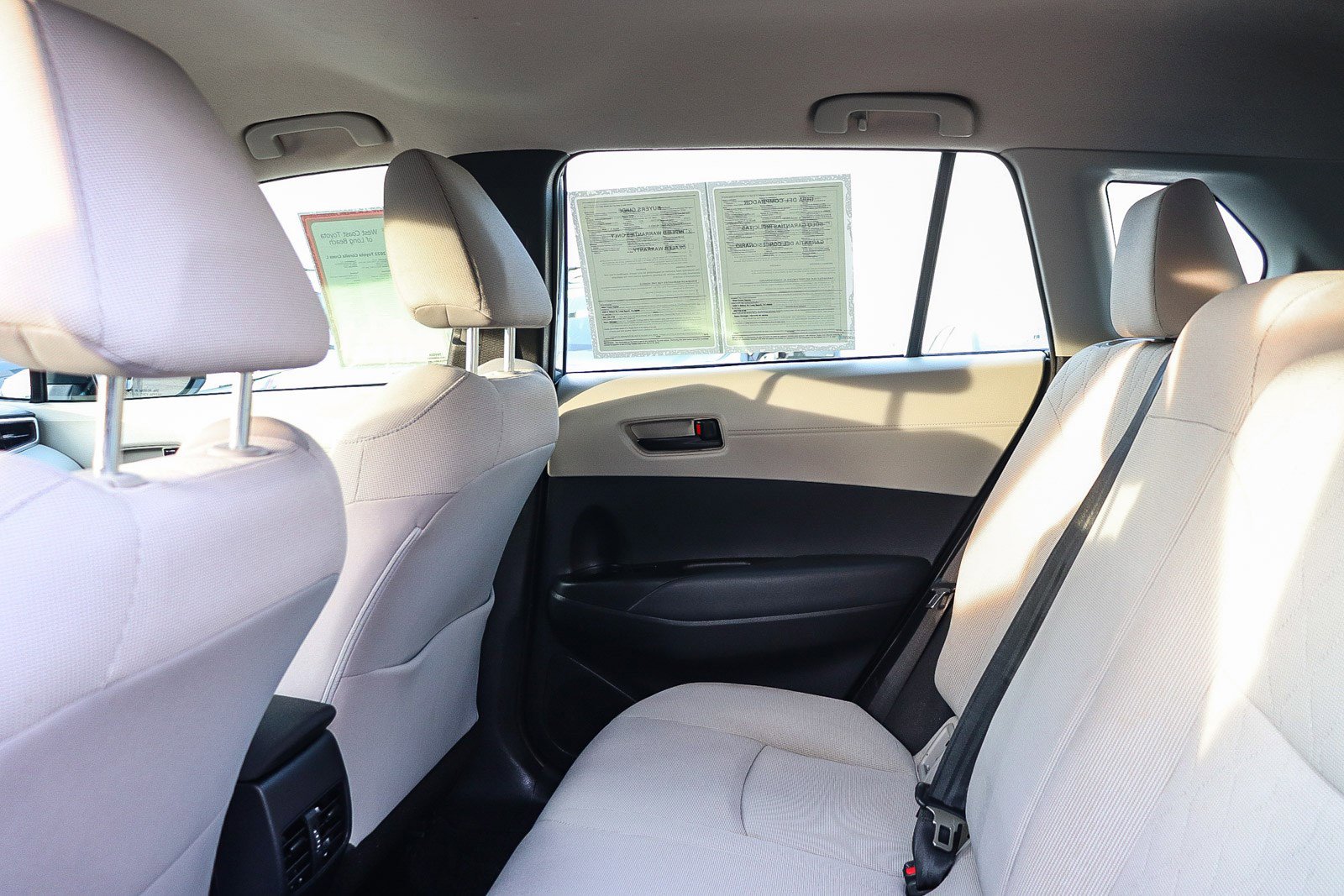 Certified 2022 Toyota Corolla Cross L image 19