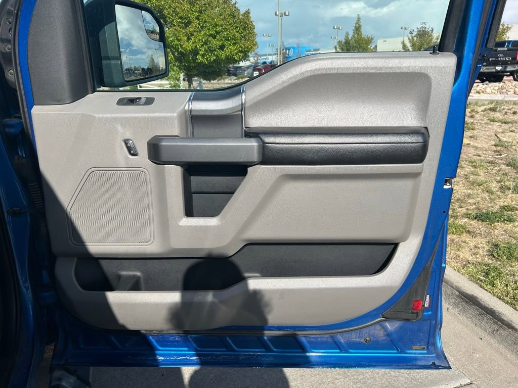 Used 2015 Ford F150 XLT w/ Equipment Group 302A Luxury AWD/4WD image 27