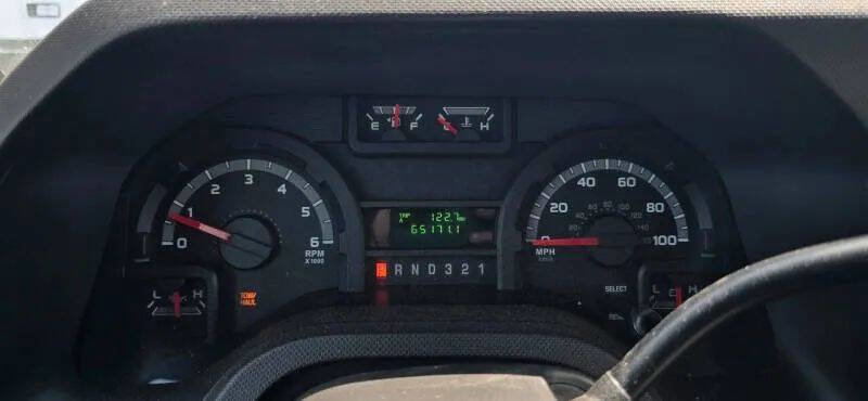 Used 2011 Ford E-450 and Econoline 450 Super Duty w/ Shuttle Bus Prep Pkg image 12